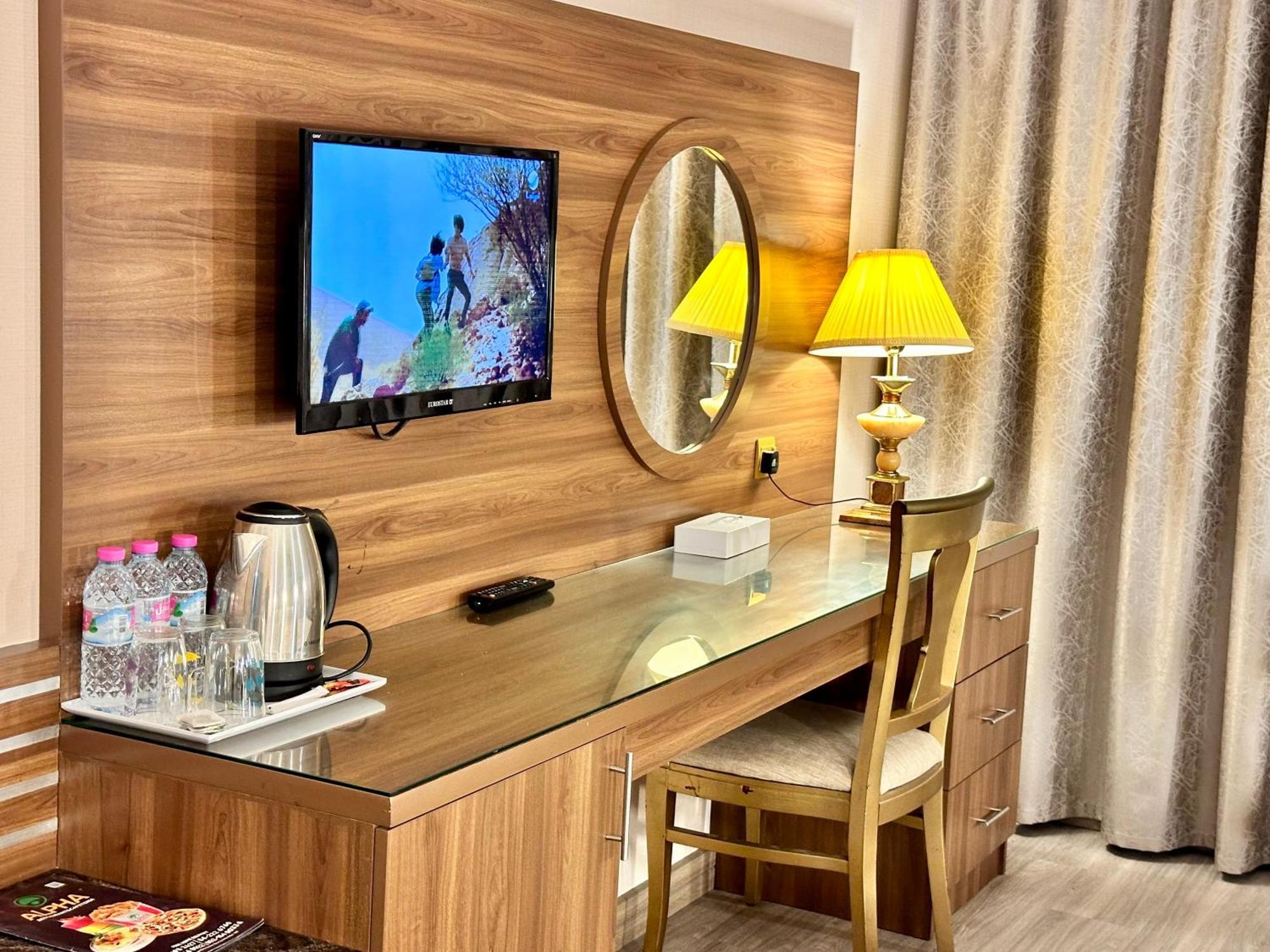 Bliss Square Hotel Dubaï Extérieur photo